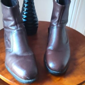 Vintage burgundy men's size Zip boots